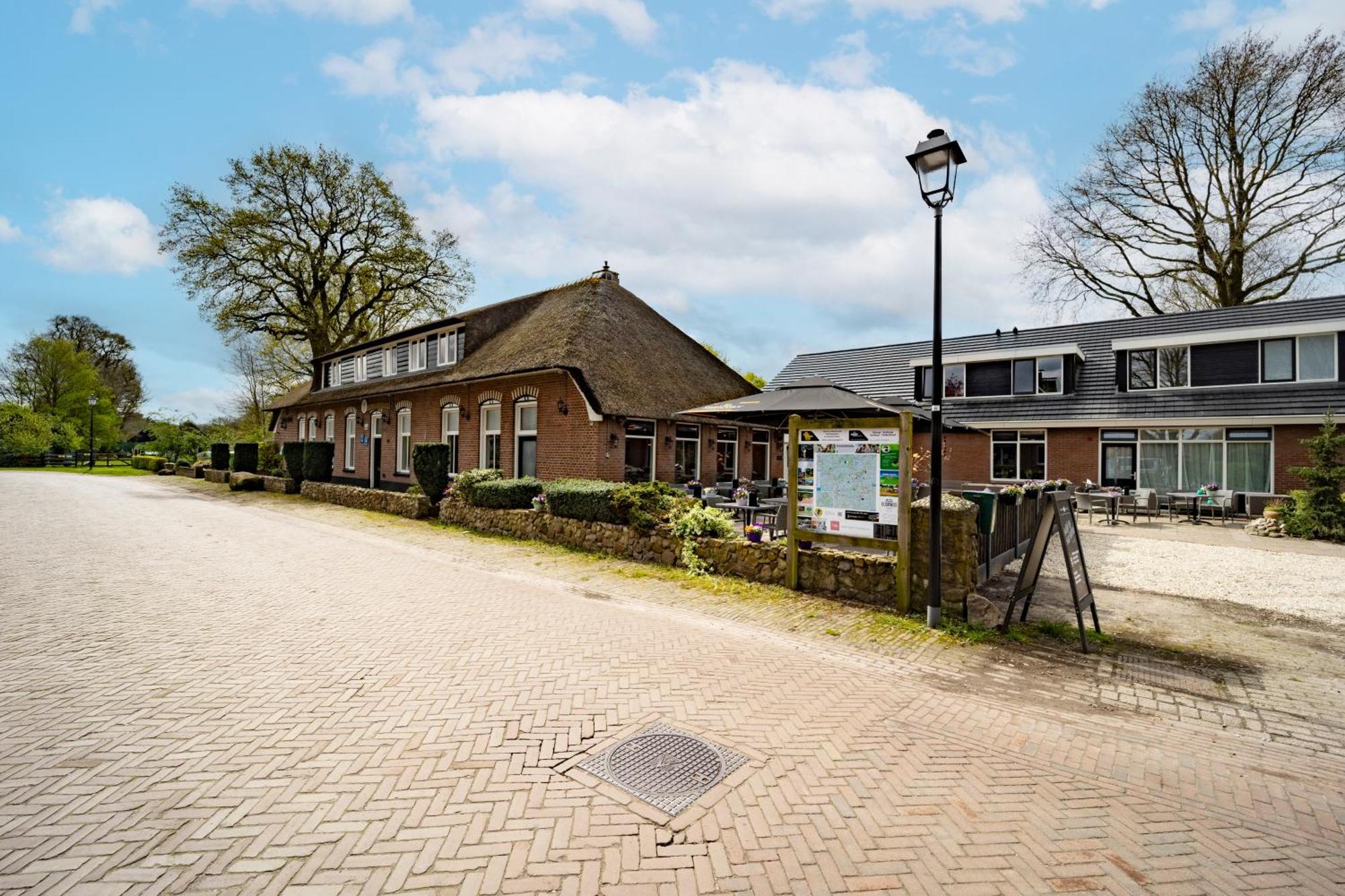 Fletcher Hotel-Restaurant De Borken Dwingeloo Eksteriør bilde